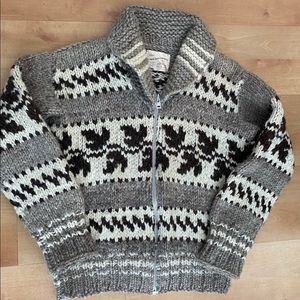Exceptionally warm, GENUINE Cowichan sweater